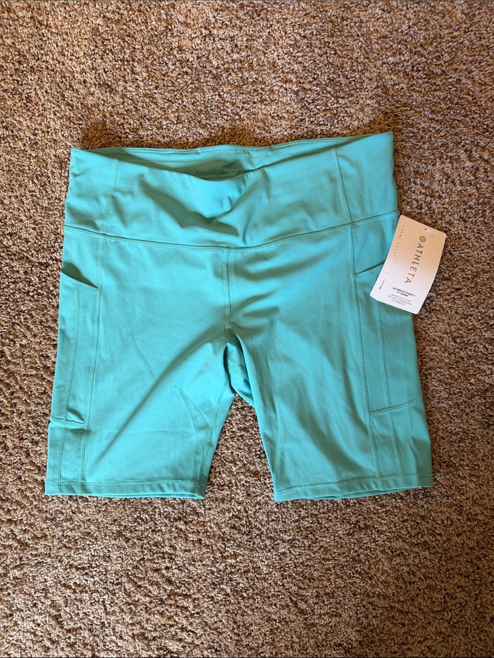 NWT Athleta Teal Ultimate Stash II 9" Short